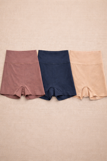 Dive into adventure with these Scuba Mid-Waist Shorts—engineered for water warriors who refuse to  