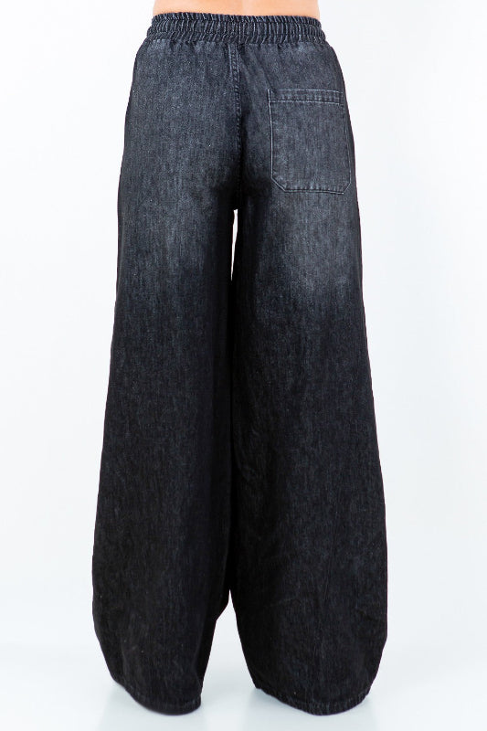 Wide Leg Pull On Style Jeans