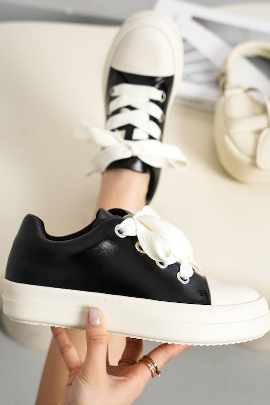 METALLIC LACE UP WHITE LACE UP SNEAKER