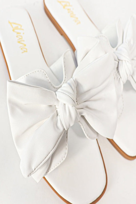 Flat Sandal with Bow