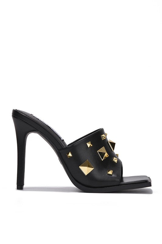Spiky Wide Band Heel